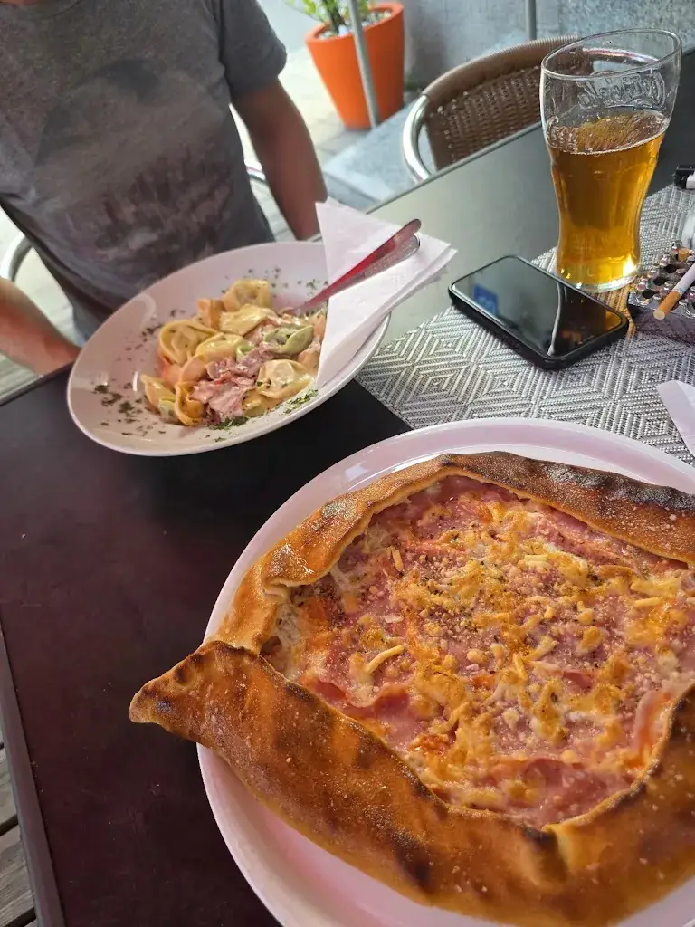 Thomas Mohr_Toni's Pizza & Kebap_Trofaiach_review