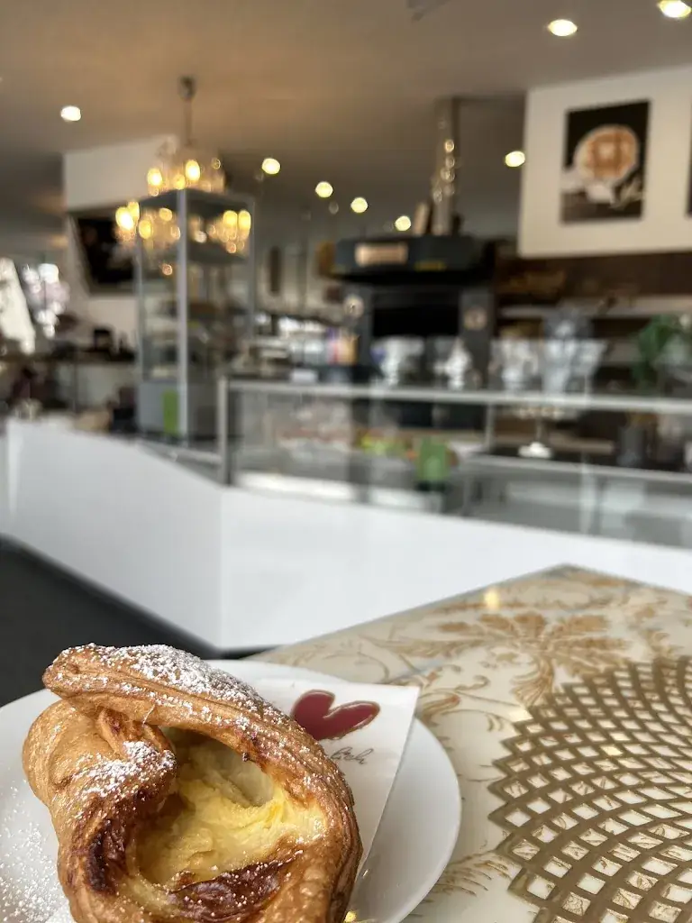 Raphael Pircher_Cafe Gande_Trofaiach_review