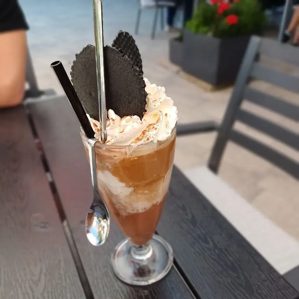 Cafe Gande_Trofaiach_slider_image_3