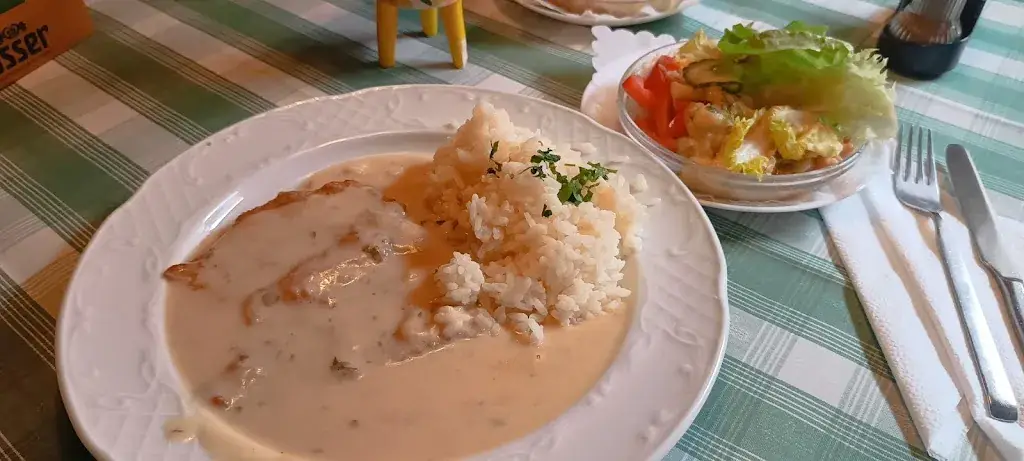 Gyongyi Szekely_Gasthaus Auf Der Wies_Wies_recensione