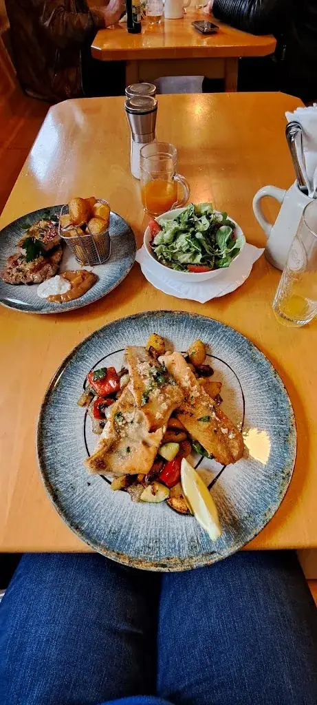 Silvia Derfler_Gasthaus Zur Traube_Wetzelsdorf_recensione