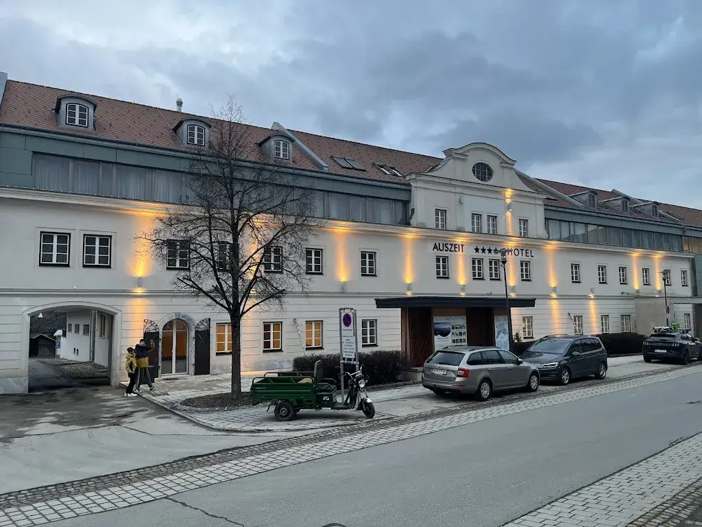 Miroslav Halanda_AUSZEIT Hotel St. Lambrecht_Zeutschach_avis