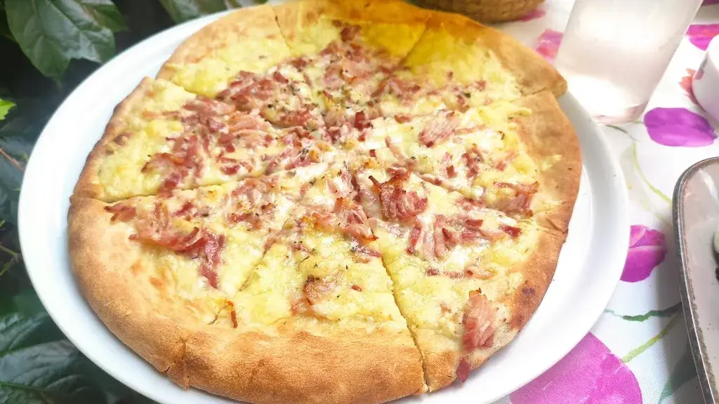 Jan Waßerfall_Pizzeria Draxler_Wildon_review