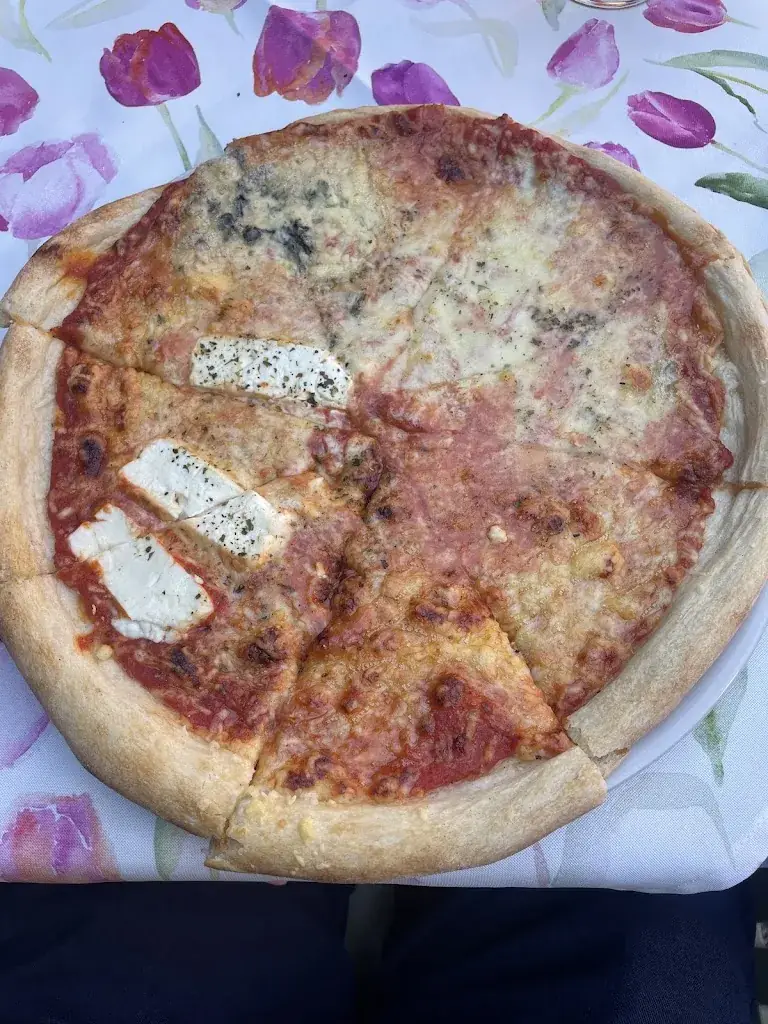 Simon_Pizzeria Draxler_Wildon_review