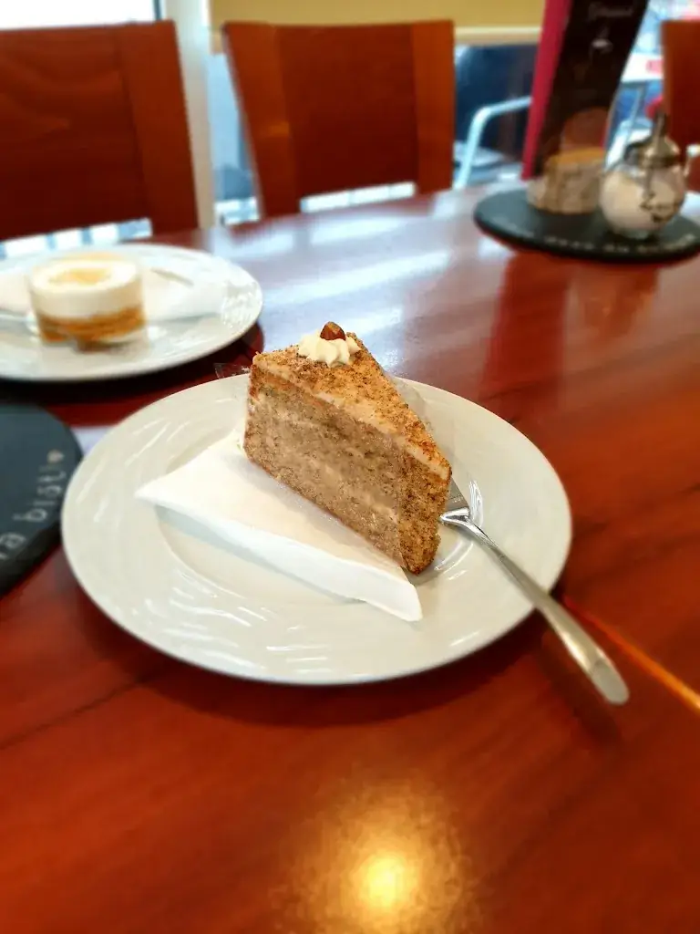 Pierre-Andre Pashley_Steffi’s Cafe_Abfaltersbach_review