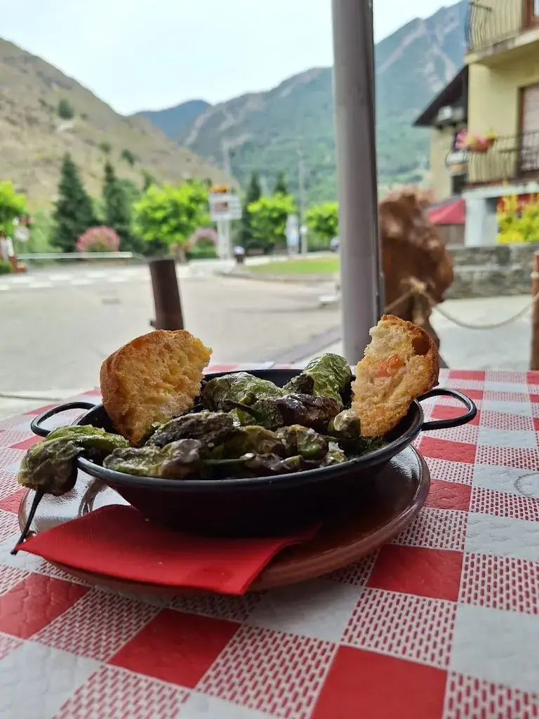 Marta Perez Gómez_Taverna Arnui_Ainet_Bewertung