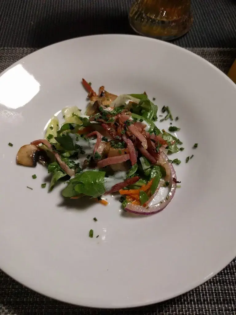 Katrin Gostner_Schmankerlstock Cafe-Restaurant_Absam_avis