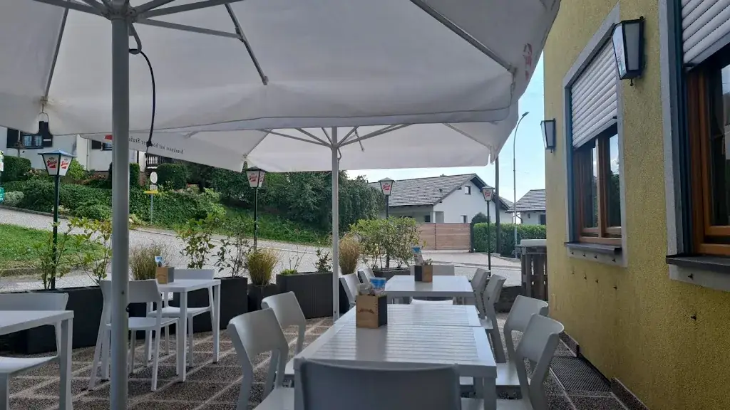 W W_Schankhaus im Landrasthaus_Weichselbaum_review