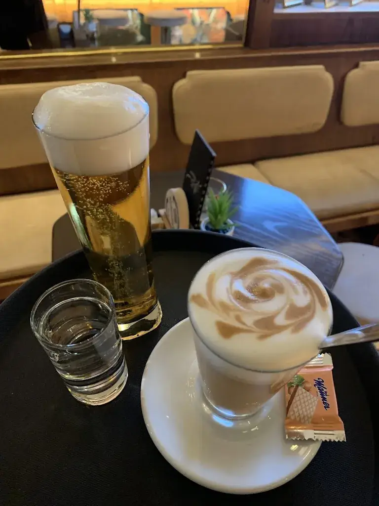 Café Maria_Aldrans_slider_image_3