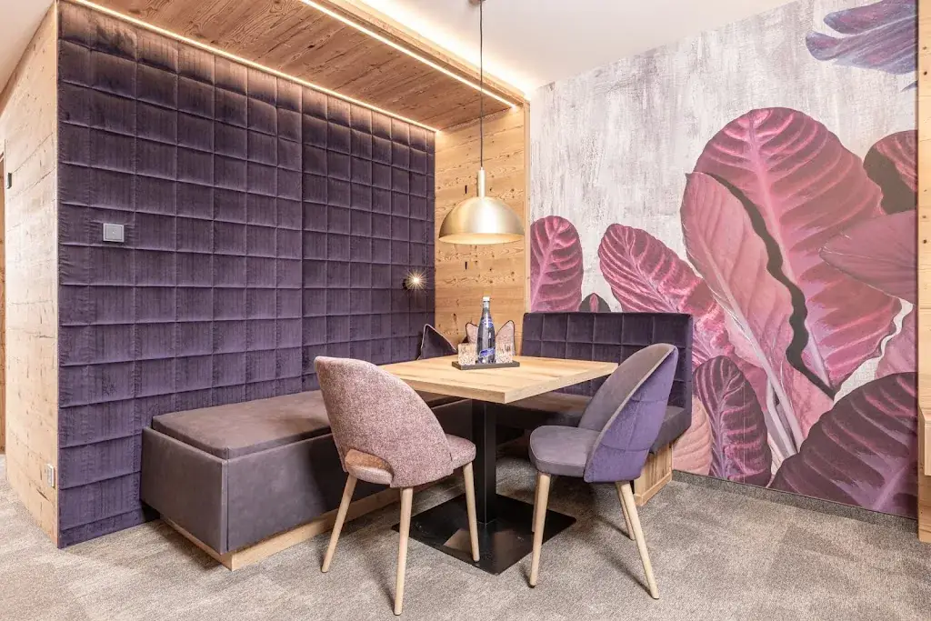 Connys – Original Tiroler Wirtshaus | Restaurant · Bed & Breakfast ristorante a Alpbach