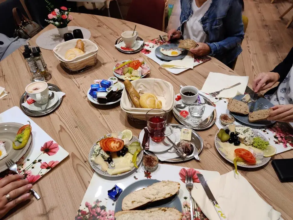 Menu_Cafe Papalapap, Zigarettenautomat_Ampass_immagine_5