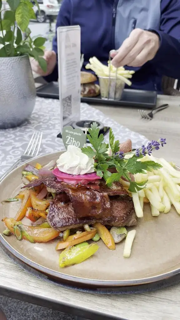 Ziho genussreich im loisi's_Achenkirch_slider_image_2