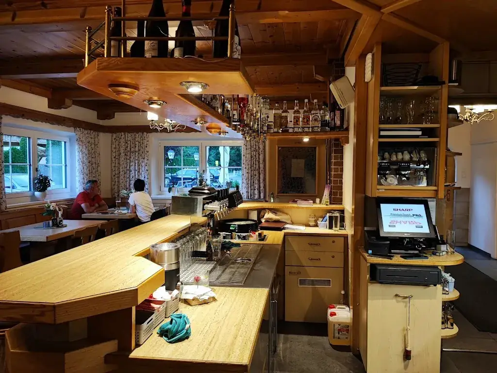 Andrea Macherelli Bianchini_Dolomiten-Waldschenke Amlach_Amlach_review