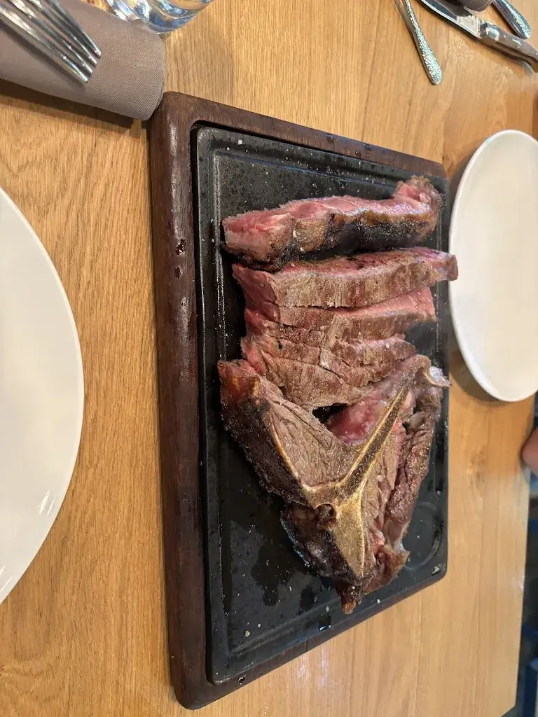 Matěj Hrstka_Bullinarium_Wolfau_review