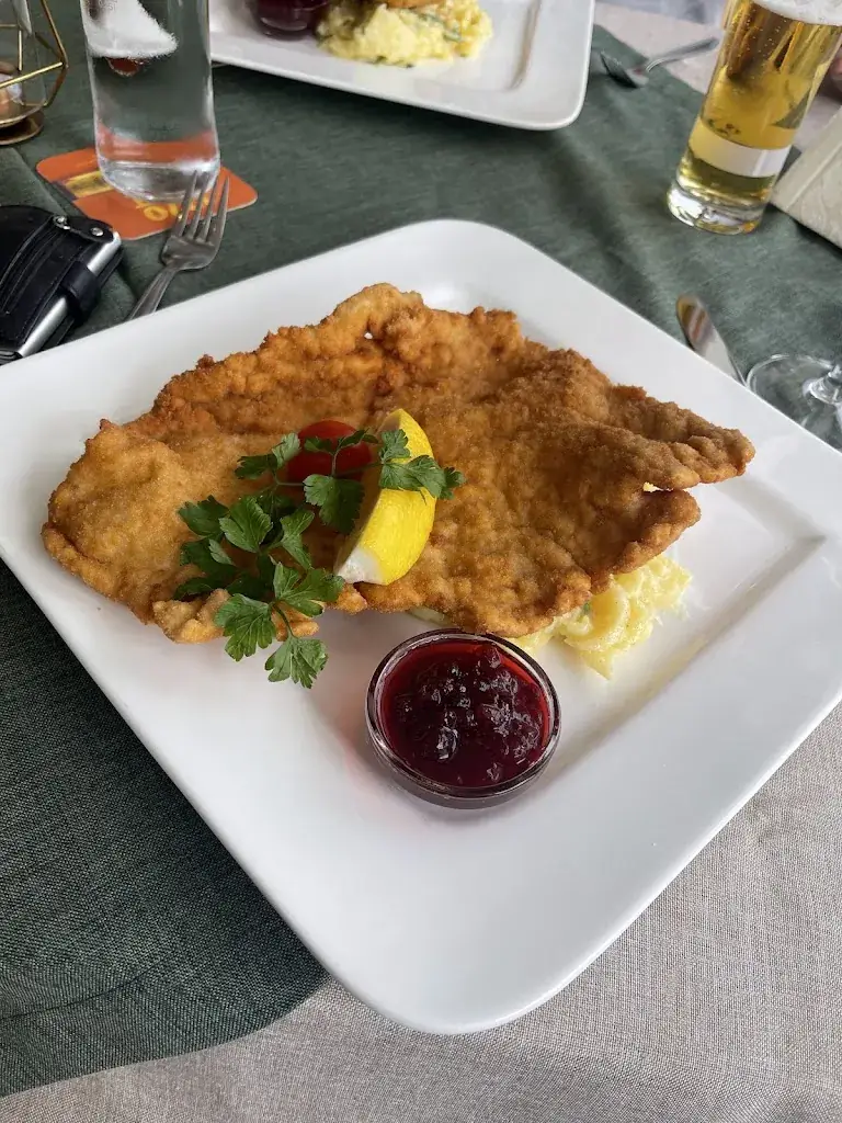 Mihaela Hanganu_Café Restaurant am Arzler Schiessstand_Arzl_review