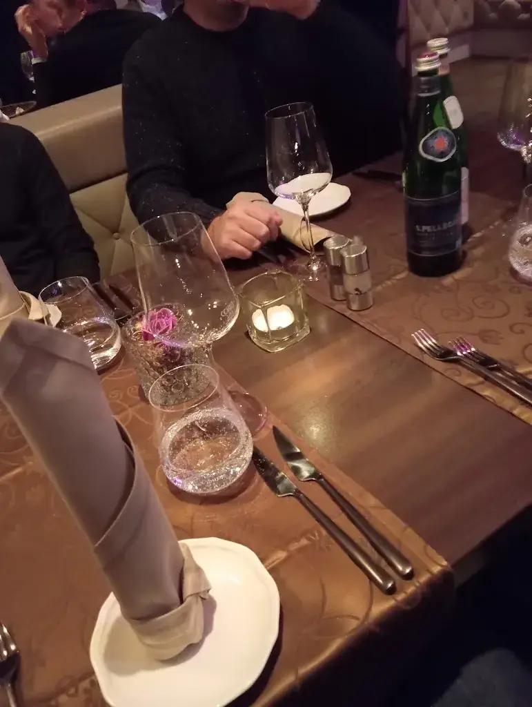 leonardo mathieu_Das Schindler_Amras_avis