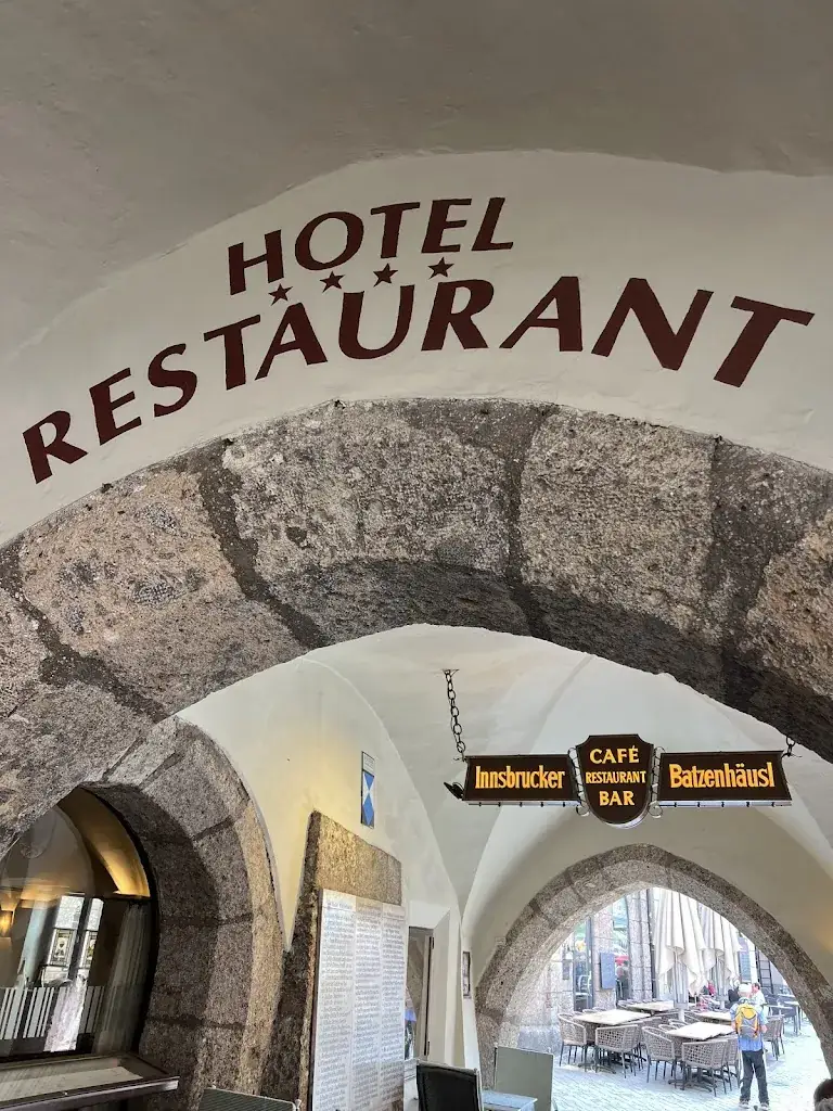 Jim Nabholz_Restaurant Goldener Adler Innsbruck_Amras_recensione