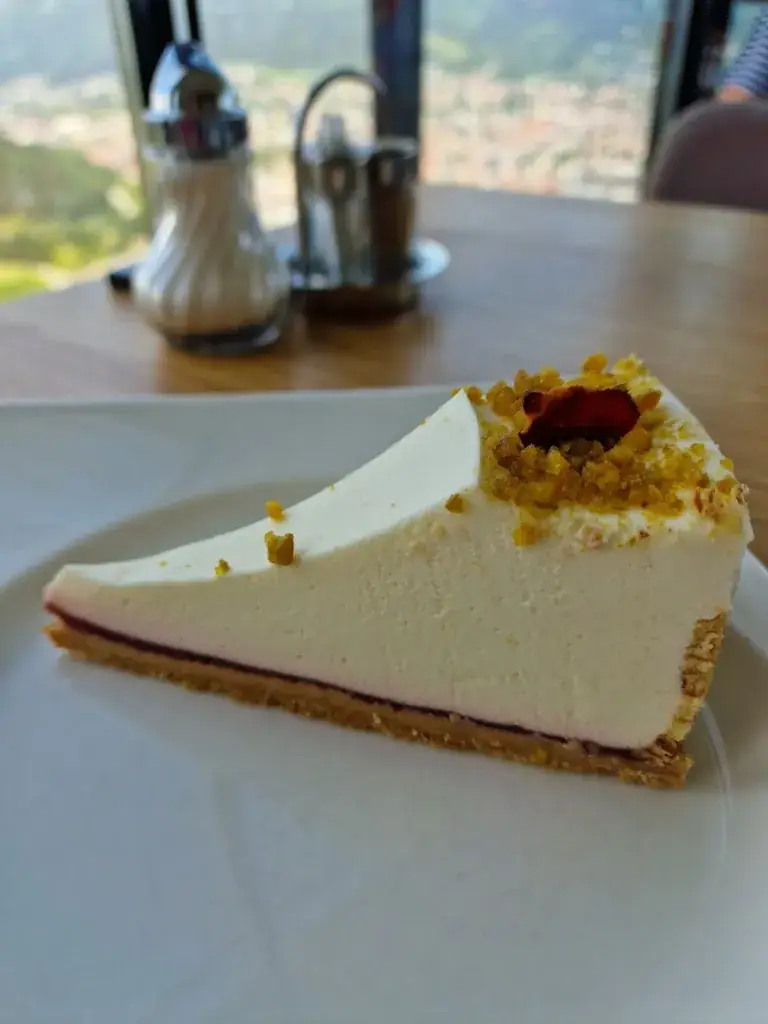 Mirane Vella_Bergisel Sky_Amras_recensione