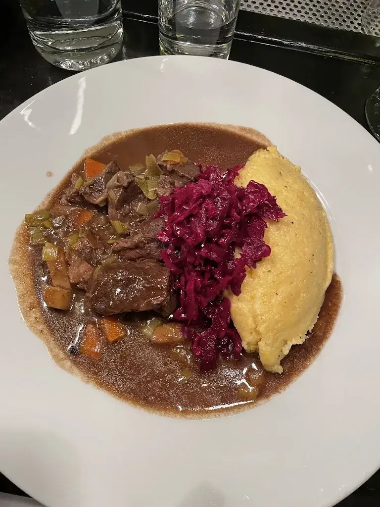 Menu_die Wilderin_Amras_image_7