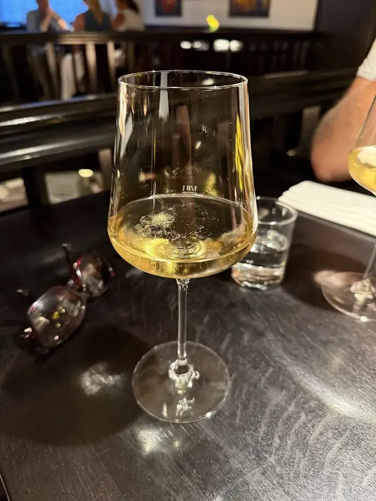 Jens V_die Wilderin_Amras_review