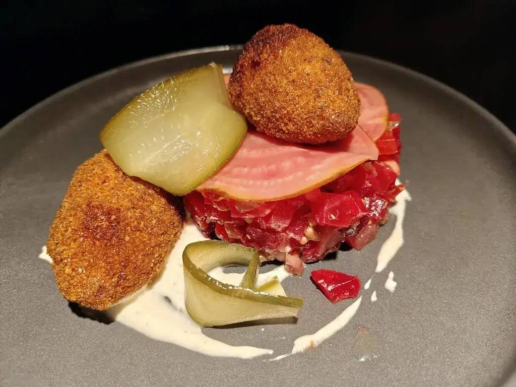 die Wilderin_Amras_slider_image_3