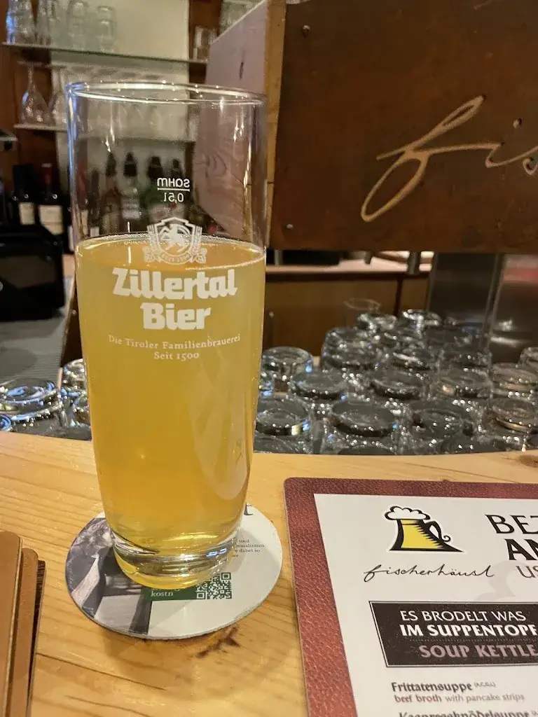 kaylara benfield_Fischerhausl_Amras_review