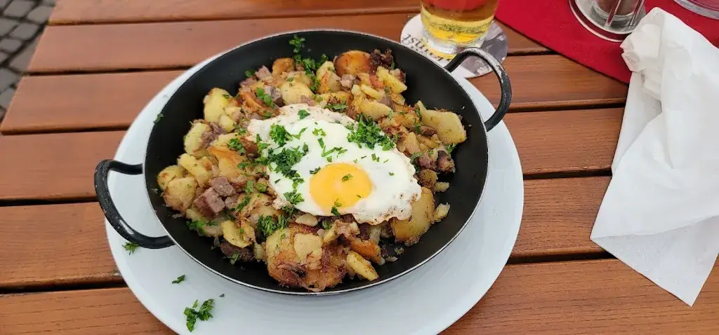 Shane Lyon_Fischerhausl_Amras_review