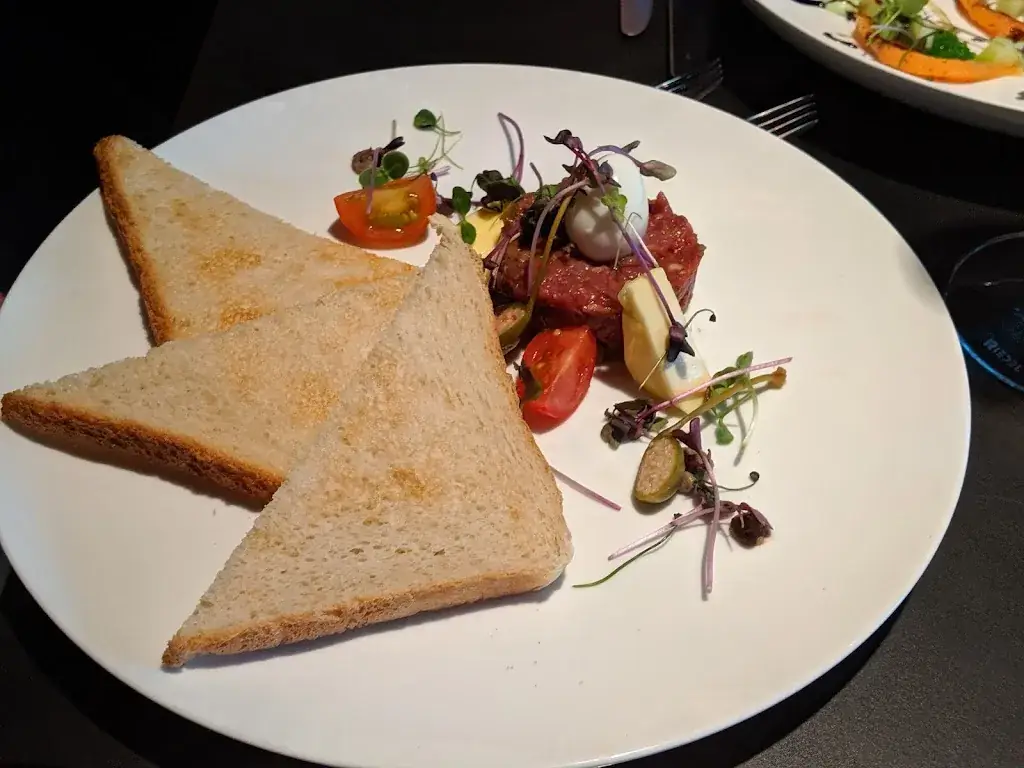 Menu_Das Brahms_Amras_image_4