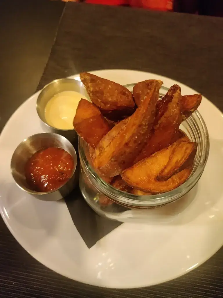 Judith Holl_Das Brahms_Amras_avis