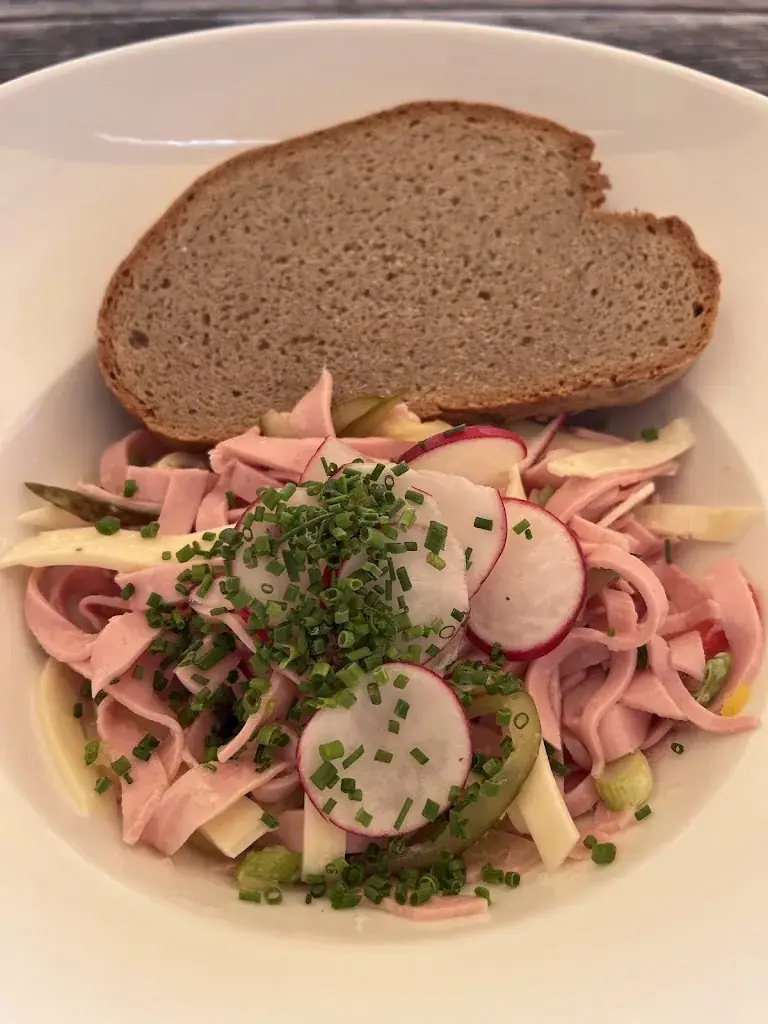 Ciaran_Arzler Alm Innsbruck 1067m_Amras_recensione