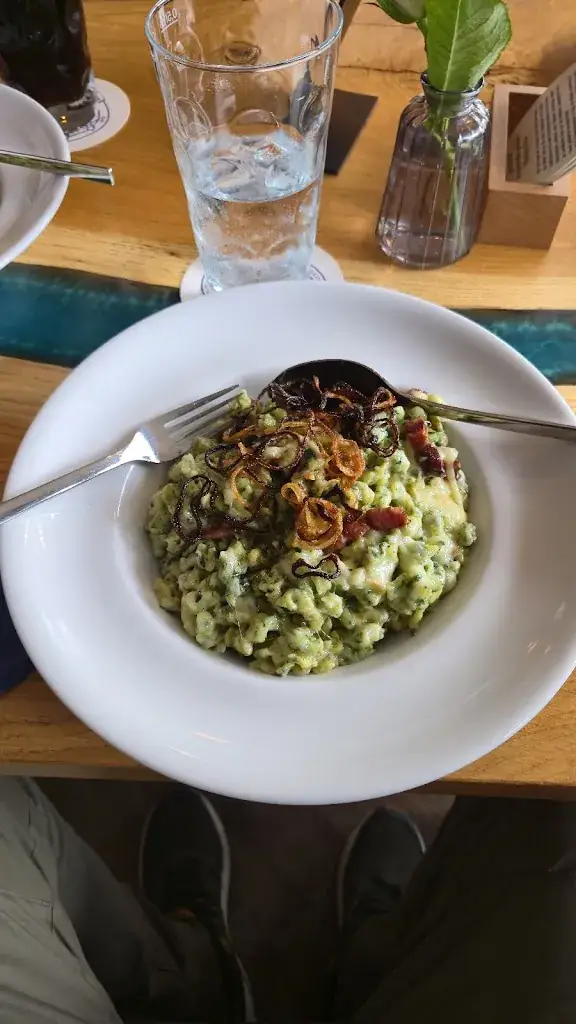 Rados Jugovic_Mitt´n drin_Aschau_review