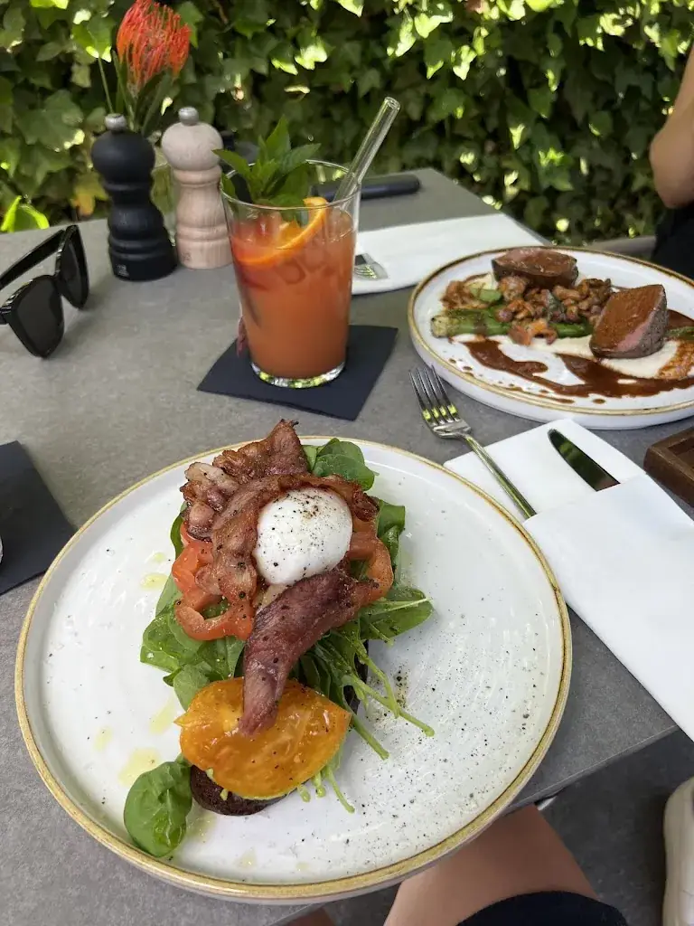 Fou Blanc_Lima_Aschau_recensione