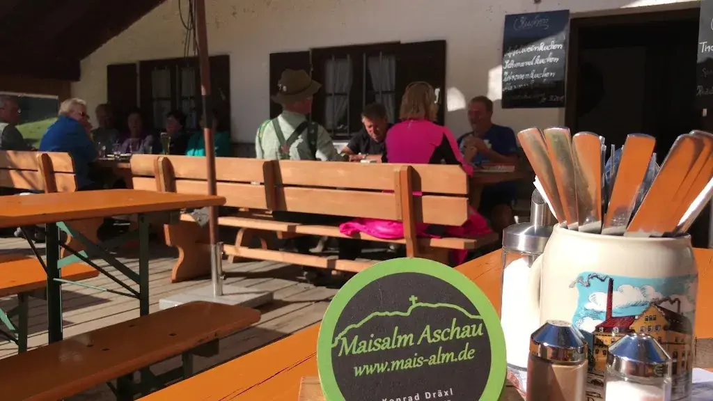 Mais-Alm_Aschau_slider_image_2