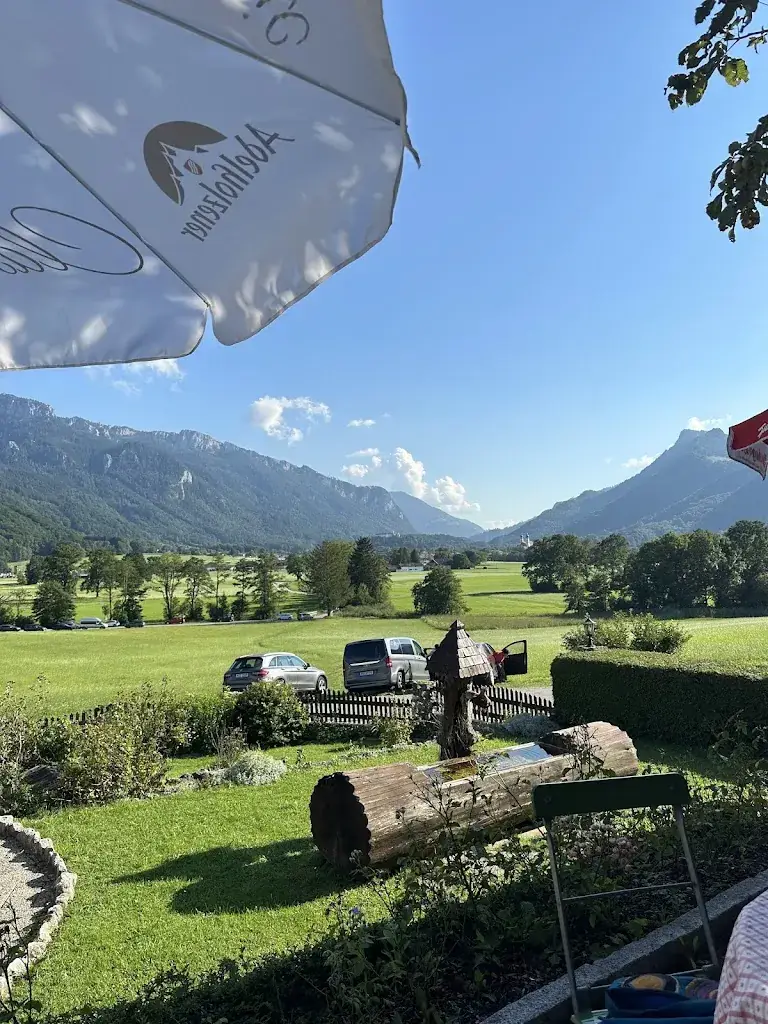 Joe McAyr_Cafe Pauli_Aschau_review