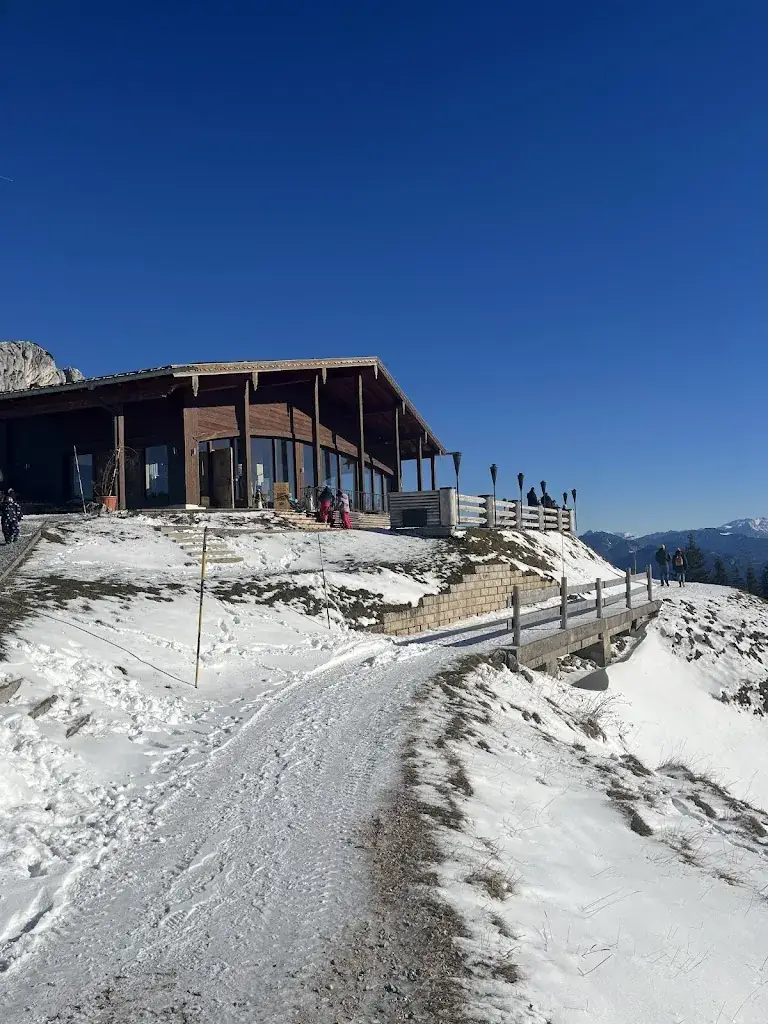 Andrew Knight_SonnenAlm Kampenwand_Aschau_review