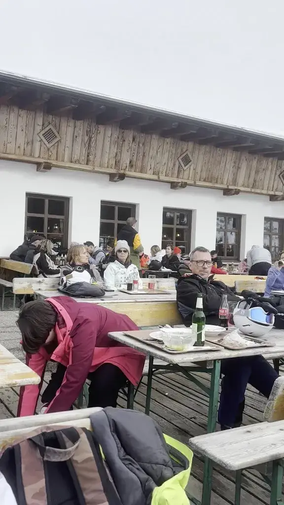 andrea nikodemova_Bergrestaurant Marendalm_Aschau im Zillertal_review