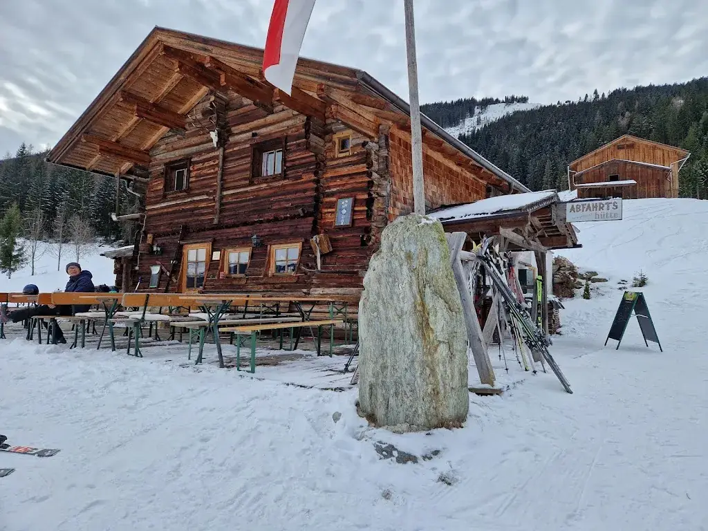 Abfahrtshütte_Aschau im Zillertal_slider_image_3