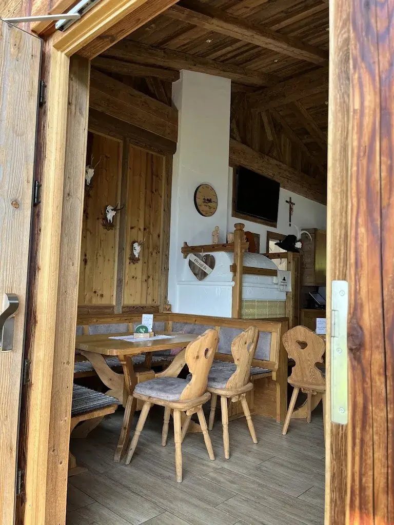 Jausenstation Stuana Hitte_Aschau im Zillertal_slider_image_3