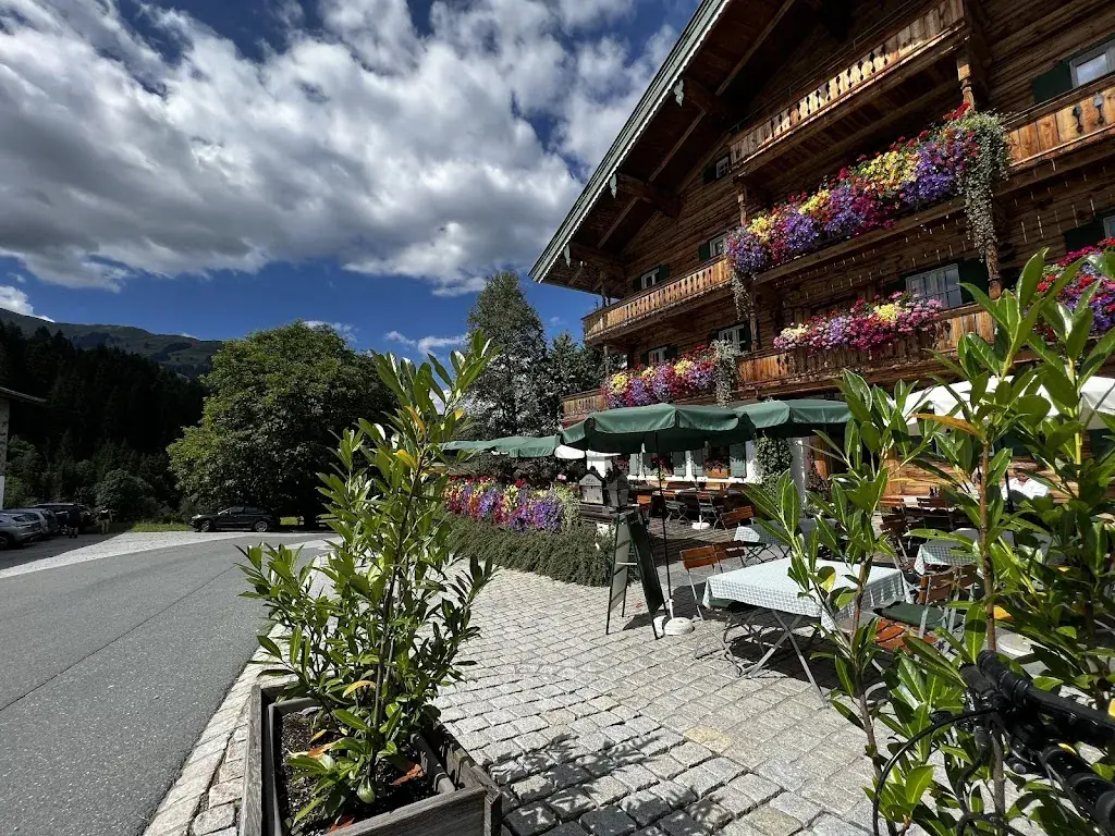 ulle_Hallerwirt - Restaurant & Appartements_Aurach_review