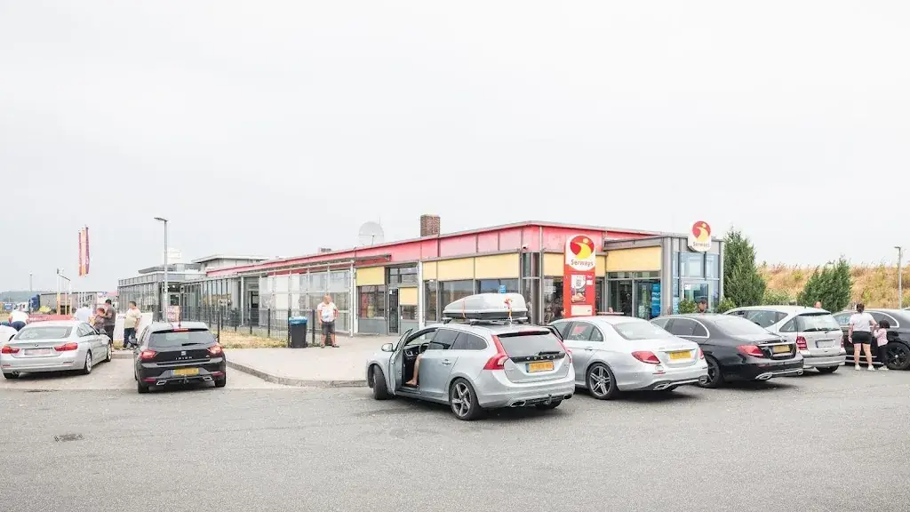 Serways Raststätte Aurach Nord_Aurach_slider_image_1