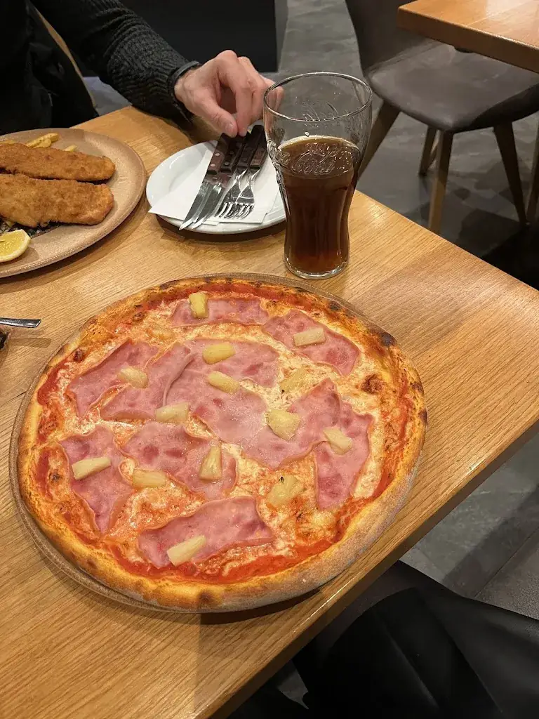 Pizzeria Romantika_Barwies_slider_image_3