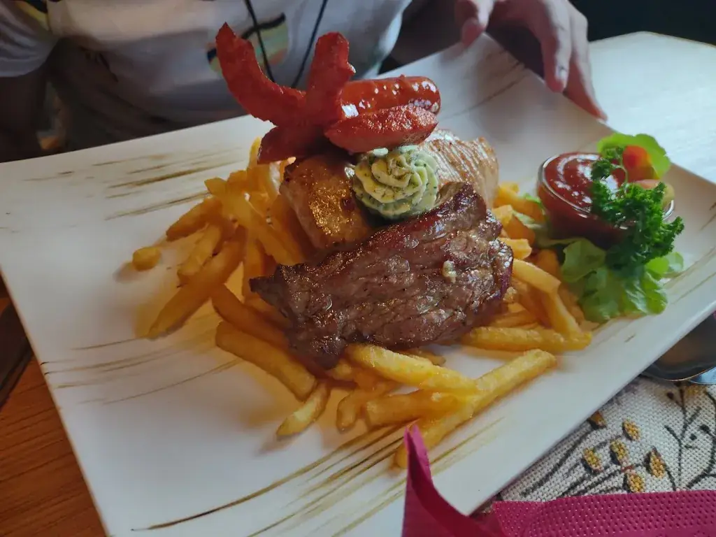 Andras Delczeg_Gasthof Restaurant Hotel Schermer_Bad Häring_review