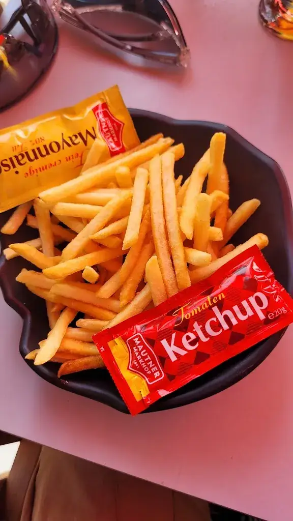 Eric Mann_PIZZERIA DOMINO Restaurant_Bad Häring_review