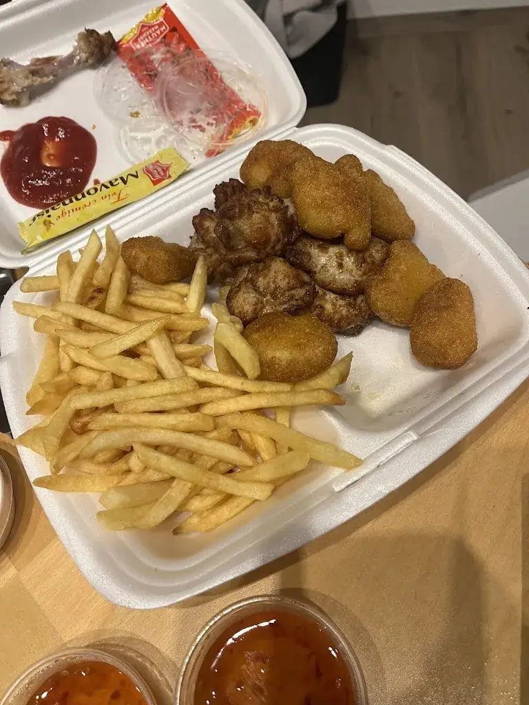 Lisa Büttner_PIZZERIA DOMINO Restaurant_Bad Häring_review