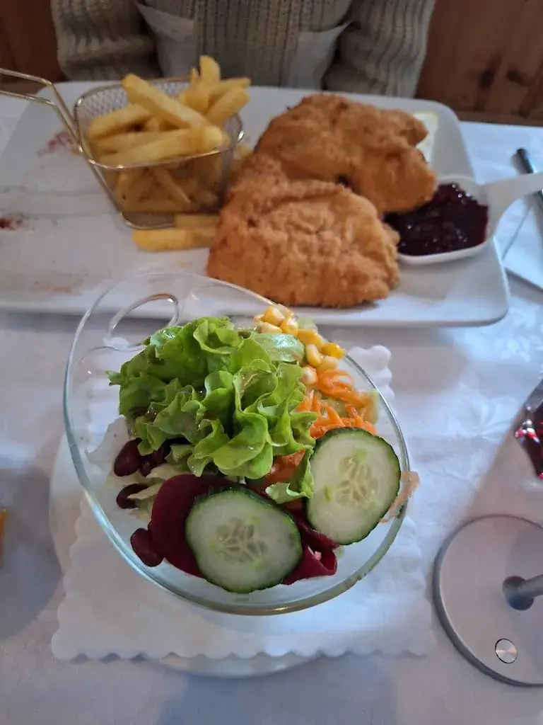 Menu_Restaurant Schwarz Weiss_Axams_image_8