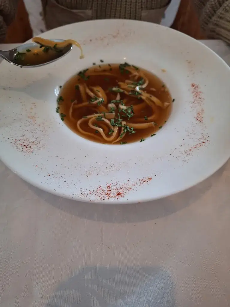 Menu_Restaurant Schwarz Weiss_Axams_image_9