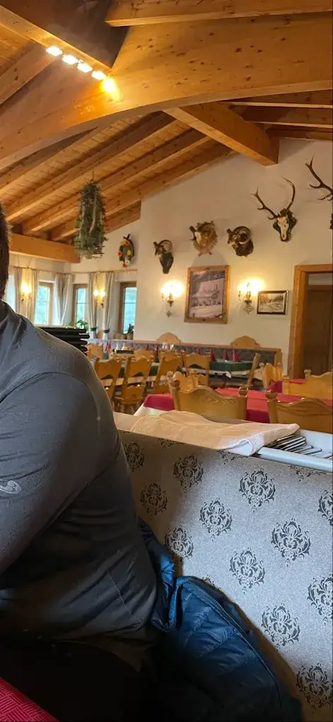 Sarah_Restaurant Gasthof Adelshof_Axams_review