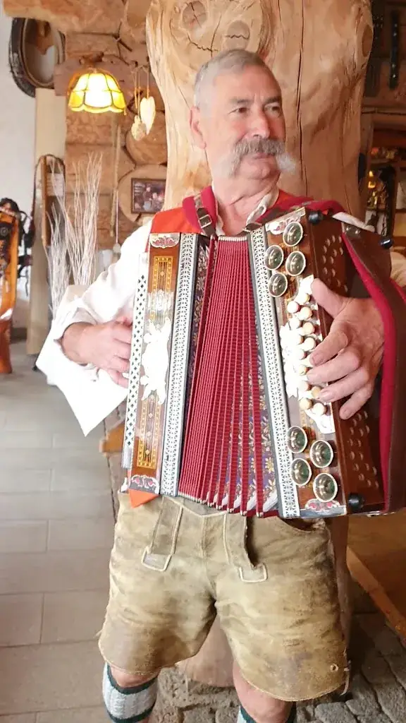 Zur Rösslwirtin_Axams_slider_image_2