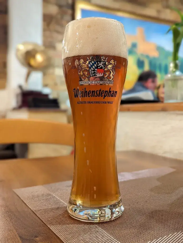 Kirill Serovetnik_Taverna da Guzzi_Axams_avis