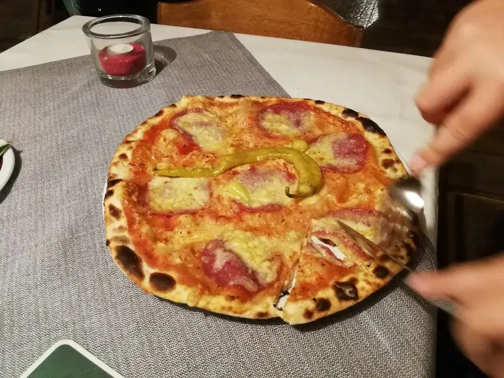 Václav Sopr_Pizzeria San Marco_Bichlbach_avis